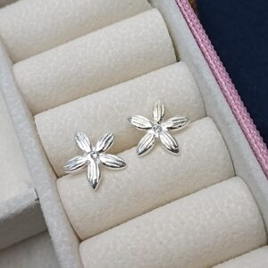 Brinco De Prata Flor Zircônia Centro Cod:B3/23