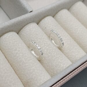 Argola Click Cravejada 1,5mm M #ARG-C27