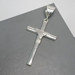 Pingente De Prata Cruz Grande Fios Meio