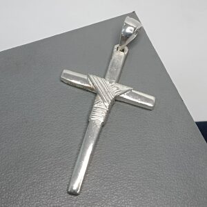 Pingente De Prata Cruz Media Fios Meio