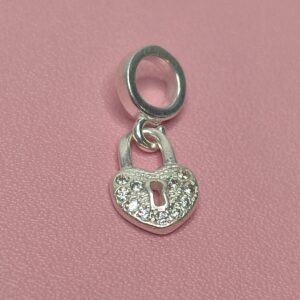 Berloque De Prata Cadeado Coração Cravejado