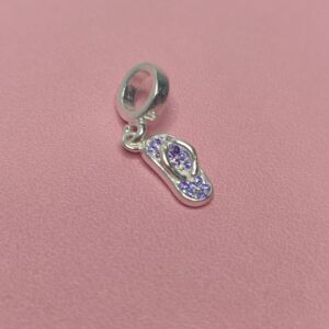 Berloque De Prata Chinelo Com Zirconia Roxa