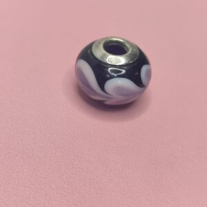 Berloque De Prata Murano Preto Com Corações Roxos E Branco