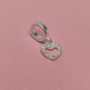 Berloque De Prata Coração Vazado Borda Cravejada