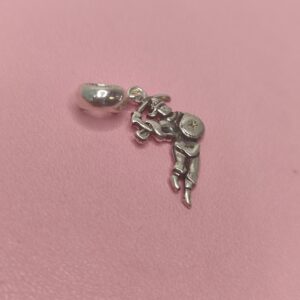 Berloque De Prata Envelhecido Obá