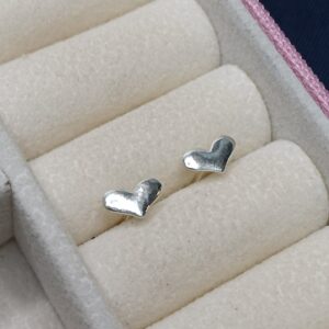 Brinco De Prata Coração Meio Abaulado Cod:B1/7