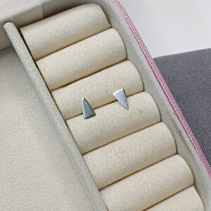 Brinco De Prata Triangulo Chapa Cod:B1/34