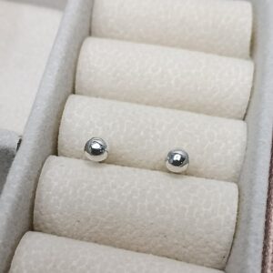 Brinco De Prata Bola 4mm B2/58