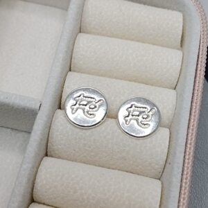 Brinco De Prata Fé Placa Redonda B2/35