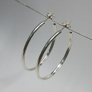 Meia Argola De Prata Meia Cana Fina 4 Cod:MAR/10