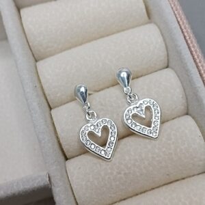 Brinco De Prata Pendente Coração Vazado Cravejado Cod:B3/33