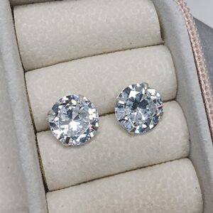 Brinco De Prata Zirconia Redonda 10mm Cod:B4/2