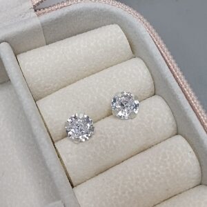 Brinco De Prata Zirconia Redonda 7mm Cod:B4/5