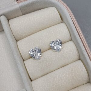 Brinco De Prata Zirconia Coração 7mm Cod:B4/20