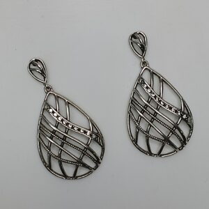 Brinco De Prata Envelhecido Gota Vazada Com Pedra Pendente Cod:B6/5