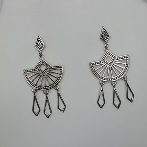 Brinco De Prata Envelhecido Leque Vazado Com Pendente Vazado Cod:B6/3