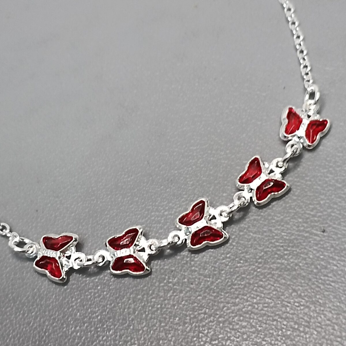 IMG_20251125_172145 pul 5 zirco borboleta vermelha meio 1,9G