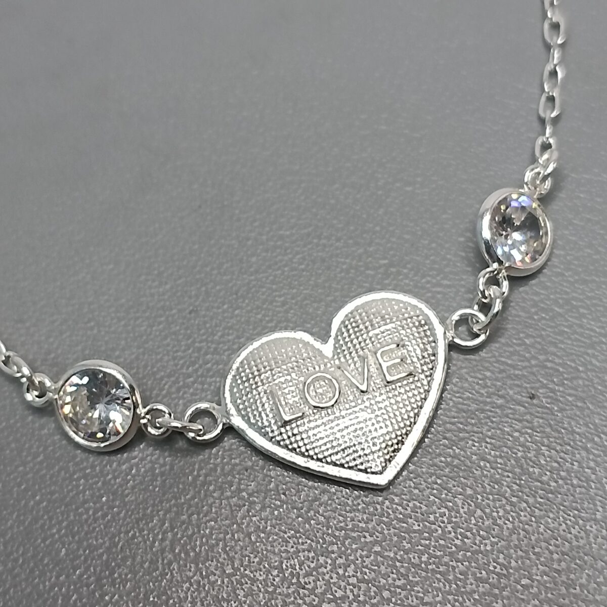 IMG_20251127_101713 pul 2 zirc coração love meio 3,5g