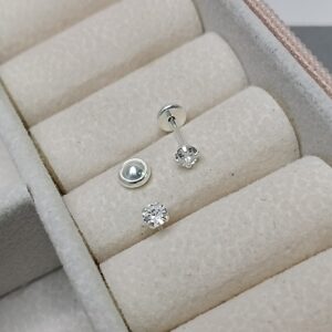 Brinco De Prata Zirconia 4mm Taraxa Baby Cod:B3/48