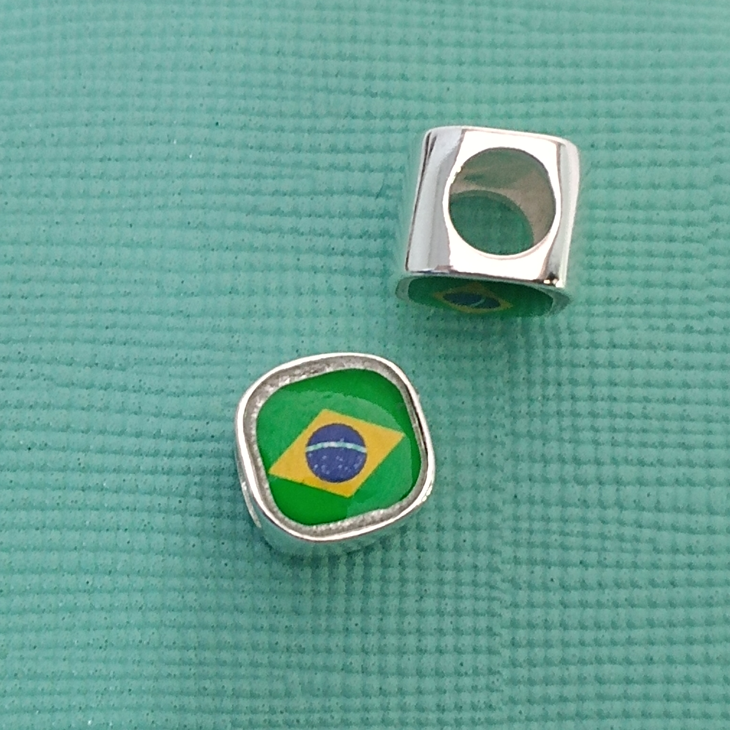 Berloque De Prata Separador Bandeira Do Brasil