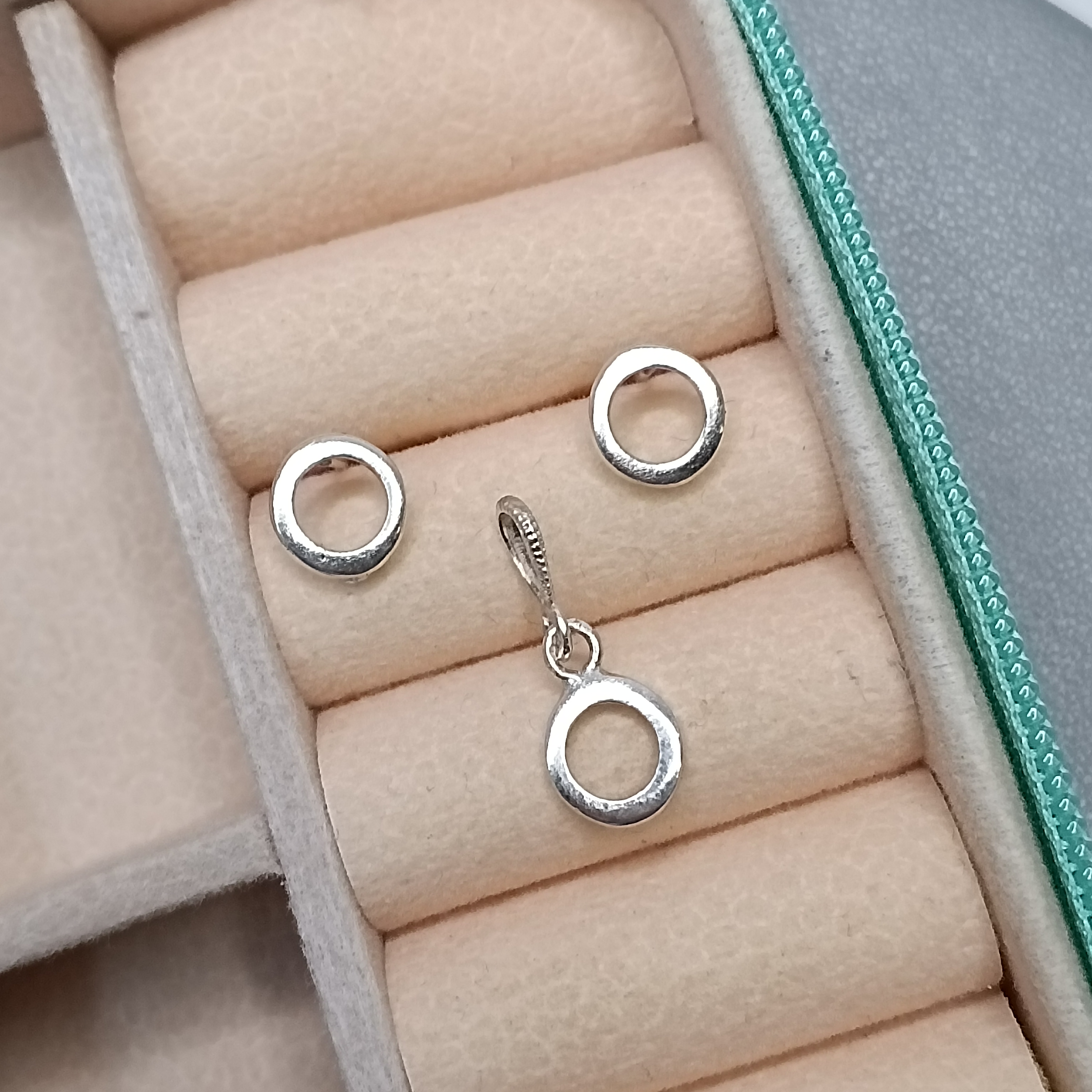 Conjunto De Prata Circulo Vazado Cod:CJ2-29