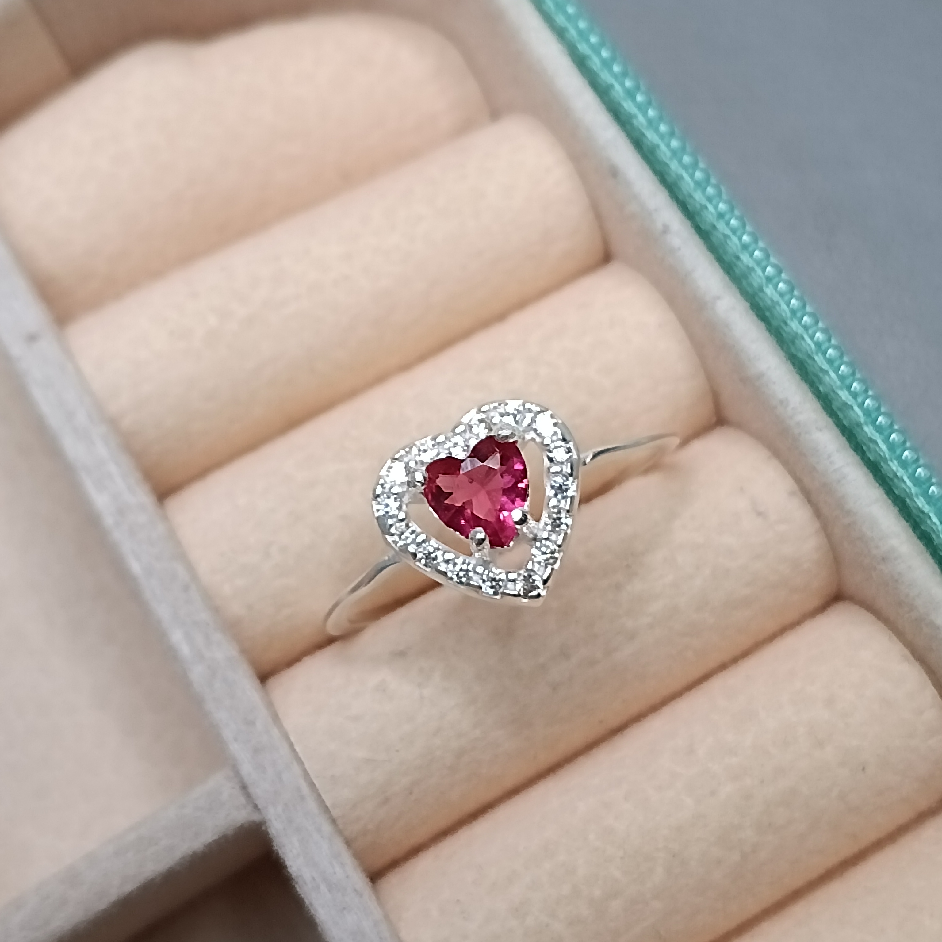 Anel De Prata Zirconia Coração Pink Borda Cravejada Cod:AN1-62