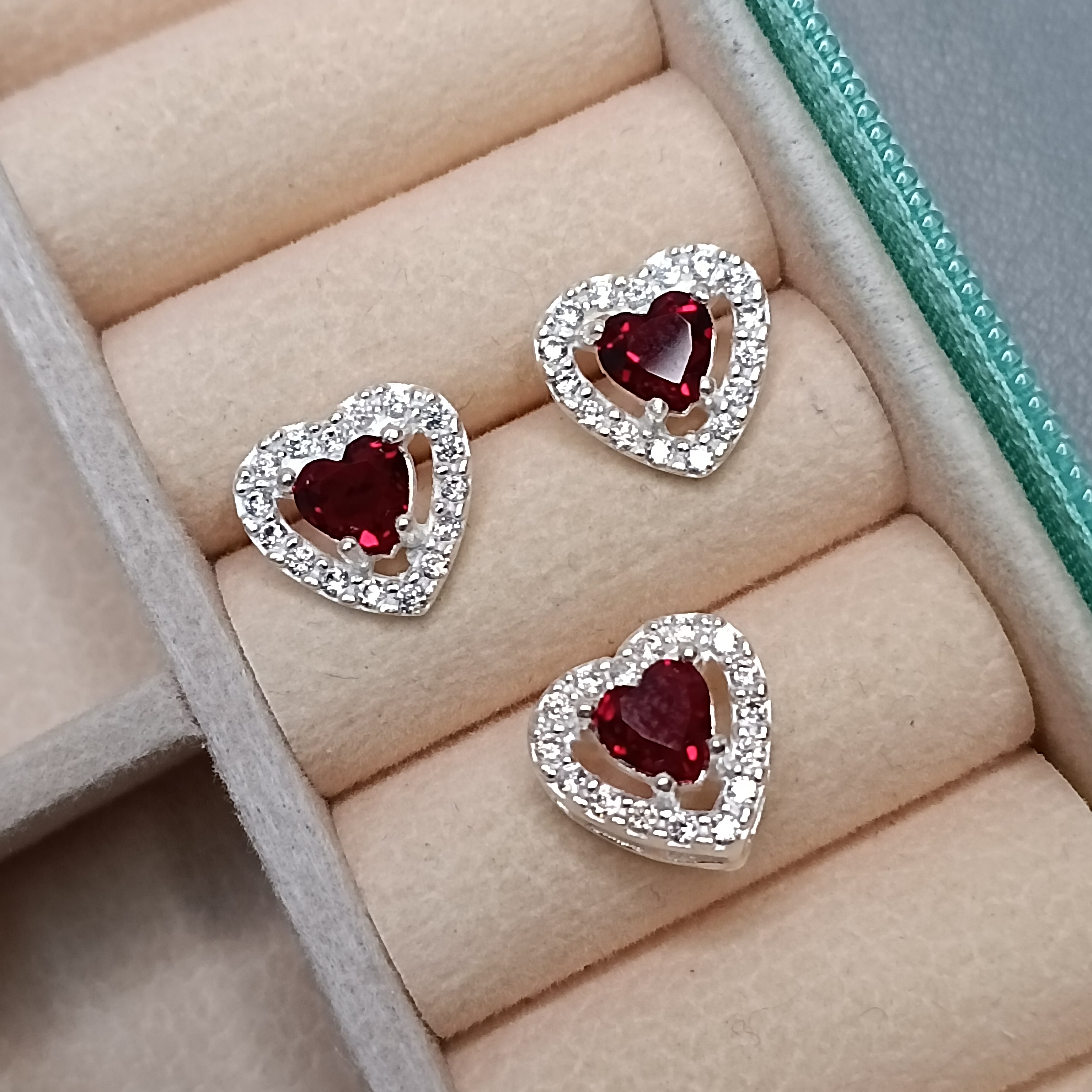 Conjunto De Prata Zirconia Coração Vermelho Borda Cravejada Cod:CJ2-30