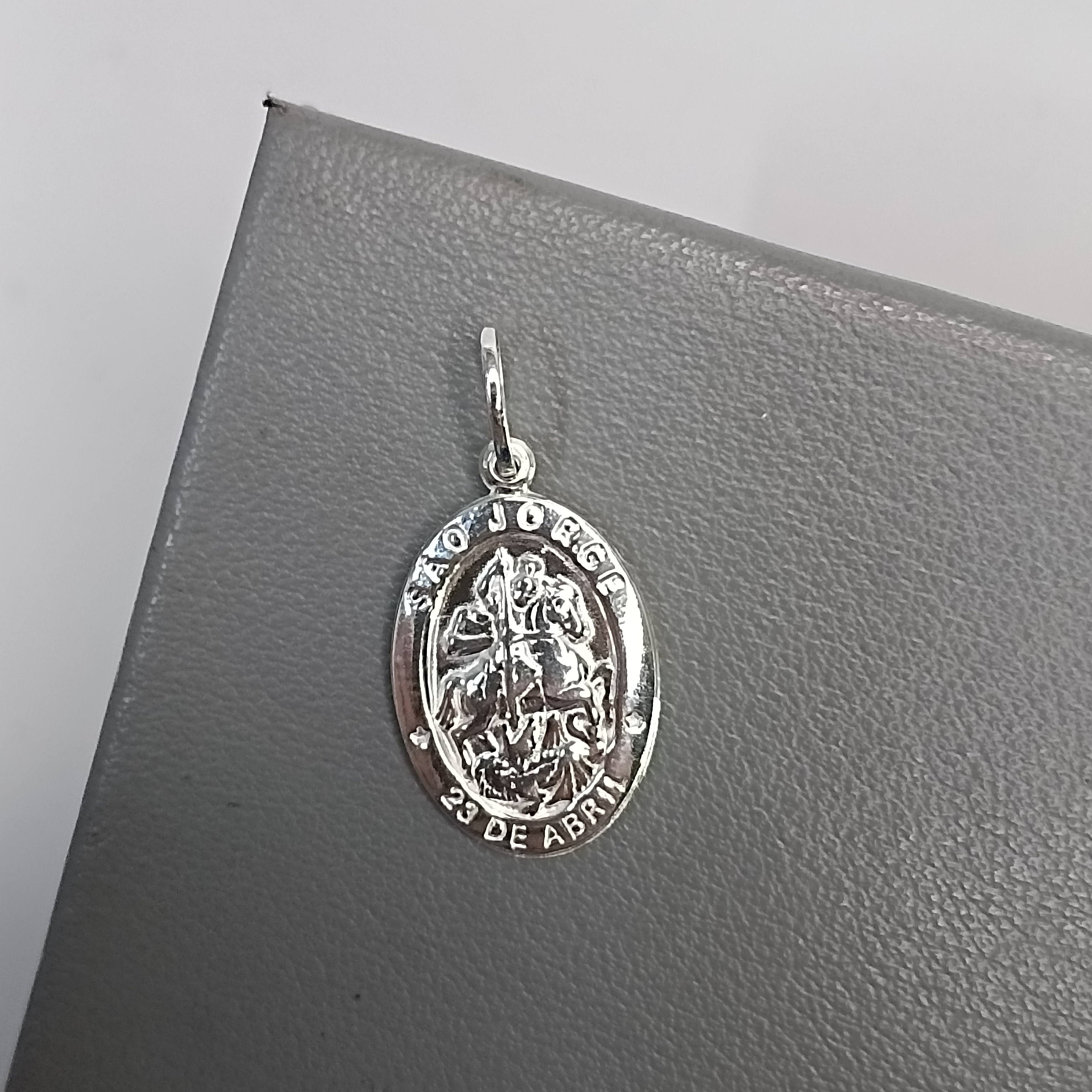 Pingente De Prata Medalha Oval São Jorge 1,5cm