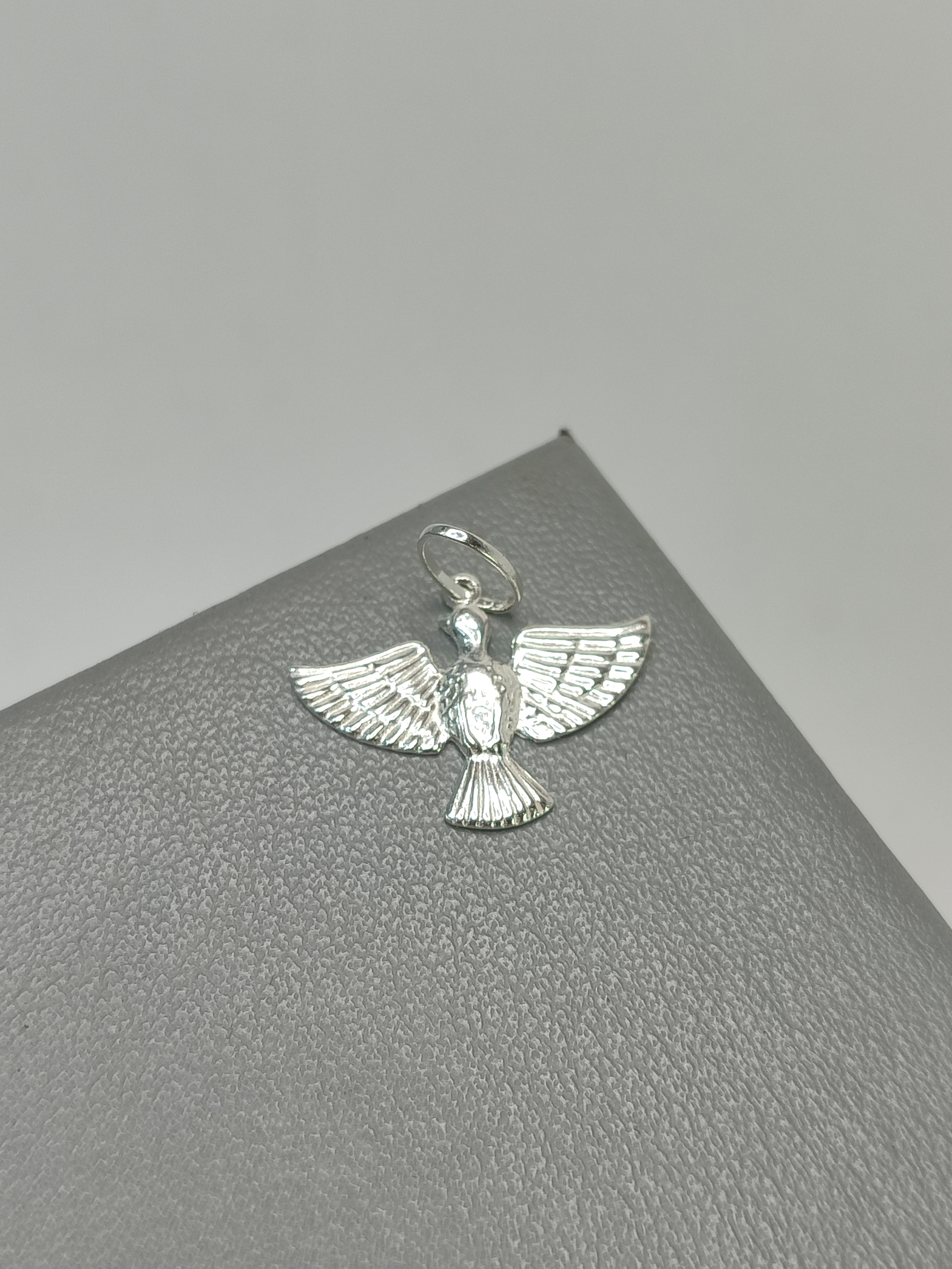 Pingente De Prata Espirito Santo 2x2cm